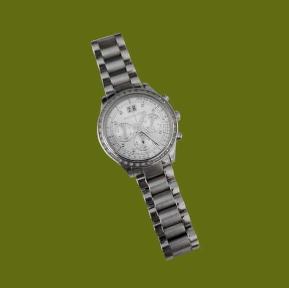 Womens MK watch - Picture 2 of 7